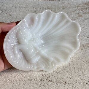 Angel Cherub on Shell Shaped Glass Soap Dish - Milk Glass